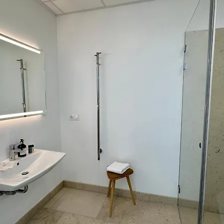 Chateau Lecusse - La Grande Roche - Hotel, Spa, Boutique & Restaurant Broze