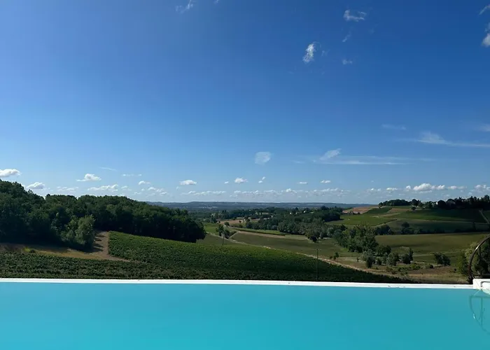 Chateau Lecusse - La Grande Roche - Hotel, Spa, Boutique & Restaurant 5*