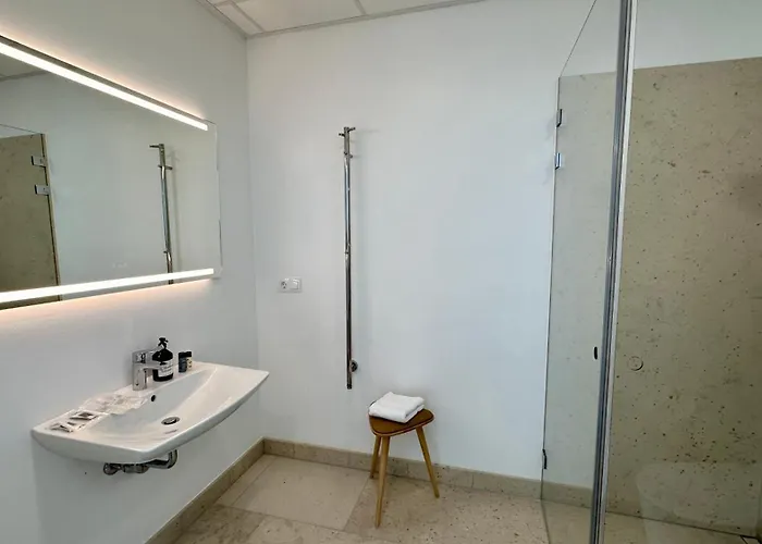 Chateau Lecusse - La Grande Roche - Hotel, Spa, Boutique & Restaurant Broze