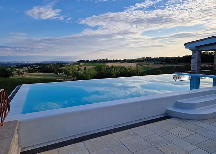 Chateau Lecusse - La Grande Roche - Hotel, Spa, Boutique & Restaurant