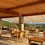 Chateau Lecusse - La Grande Roche - Hotel, Spa, Boutique & Restaurant 5*