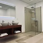 Chateau Lecusse - La Grande Roche - Hotel, Spa, Boutique & Restaurant מלון Broze