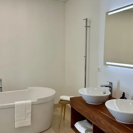 Отель Chateau Lecusse - La Grande Roche - Hotel, Spa, Boutique & Restaurant