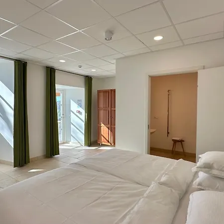 Hotel Chateau Lecusse - La Grande Roche - Hotel, Spa, Boutique & Restaurant 5*