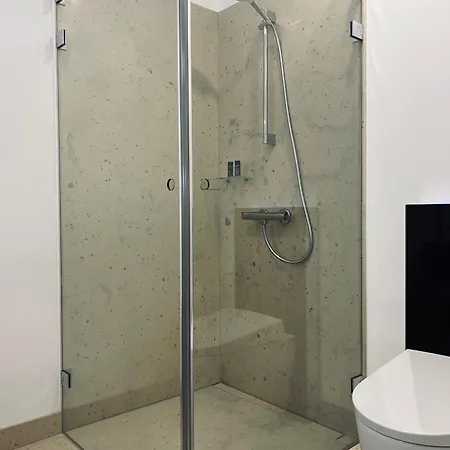 Chateau Lecusse - La Grande Roche - Hotel, Spa, Boutique & Restaurant Отель