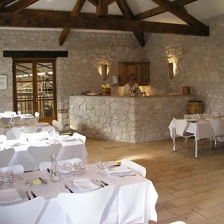 Chateau Lecusse - La Grande Roche - Hotel, Spa, Boutique & Restaurant Отель Broze