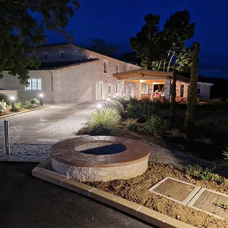 Chateau Lecusse - La Grande Roche - Hotel, Spa, Boutique & Restaurant